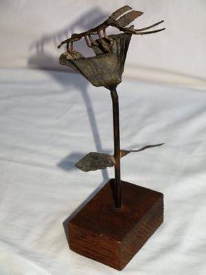 Niet of onleesbaar gesigneerd - Beeld van koper, "Libelle op klaproos" kopen? Bied vanaf 1!