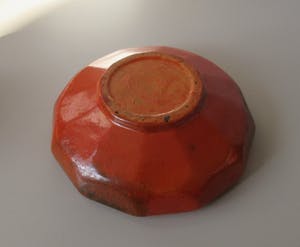 Arnhemsche Fayencefabriek - Art deco oranje zwarte platelen Bonbonniere of suikerpot kopen? Bied vanaf 25!
