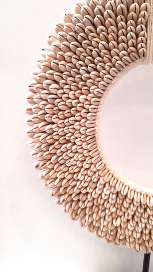 Nieuw-Guinea - Schelpenketting kopen? Bied vanaf 25!