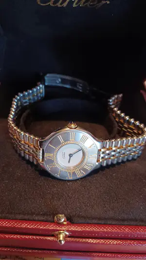 Dames uurwerk ´Cartier´ kopen? Bied vanaf 1400!