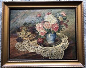 Niet of onleesbaar gesigneerd - Prachtig heel groot stilleven - vaas bloemen op kanten kleed. kopen? Bied vanaf 10!