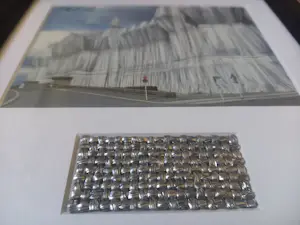 Christo - & Jeanne-Claude - Wrapped Reichstag 1995 kopen? Bied vanaf 149!