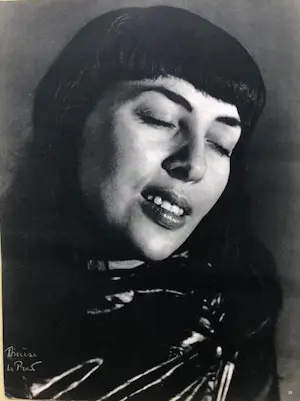Therese Le Prat - Portfolio uit 1950 met portretten van beroemde acteurs. kaufen? Bieten Sie von 75!