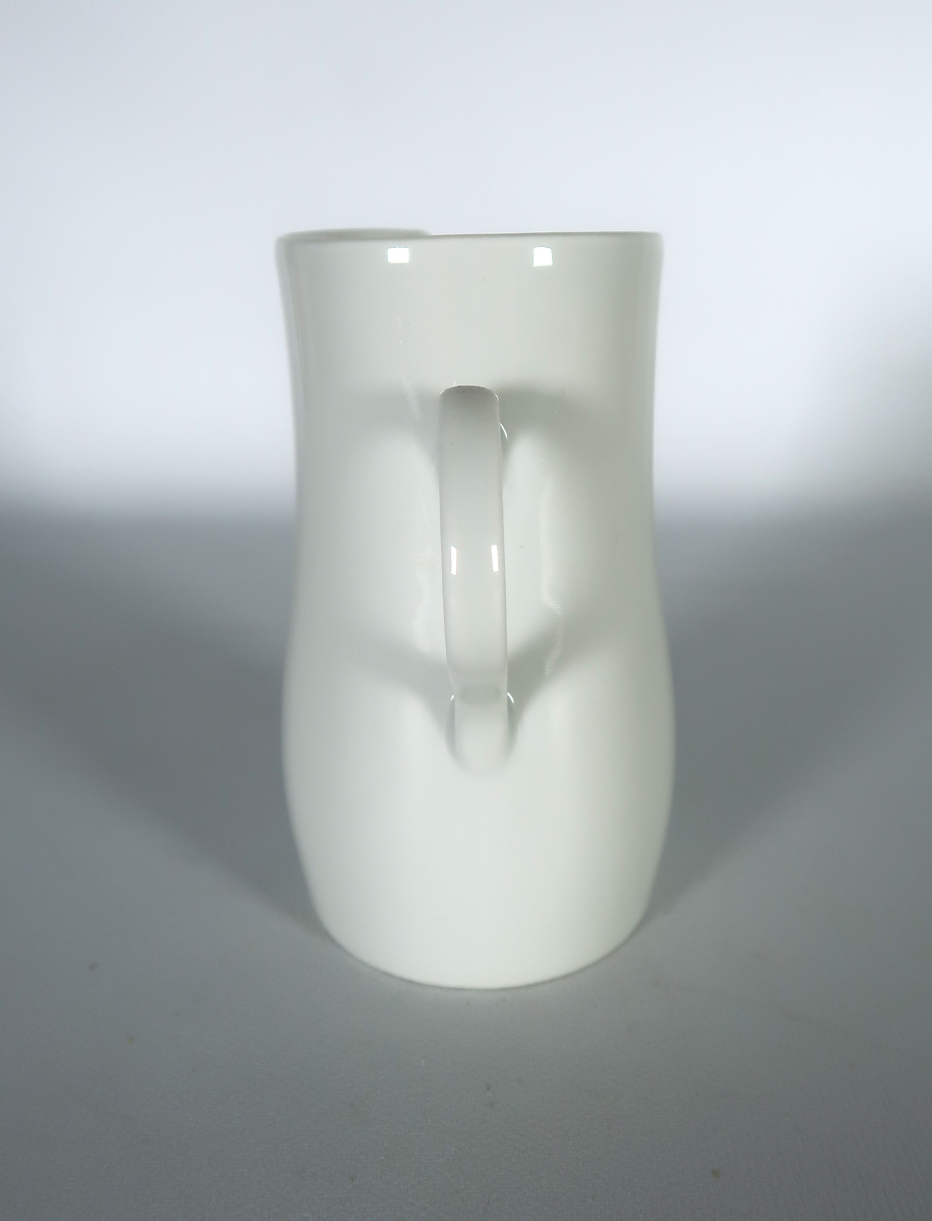 N.V. Porselein- en Tegelfabriek Mosa - Porselein, Koffiepot met roomstel ''Noblesse'' kopen? Bied vanaf 15!