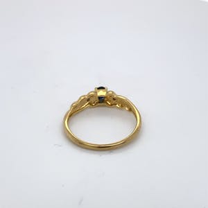 18kt gouden ring met saffier en diamant, maat 54/17,25, 2,28gr kopen? Bied vanaf 100!