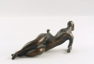 Piet van Heerden - Brons, Liggend naakt kopen? Bied vanaf 150!