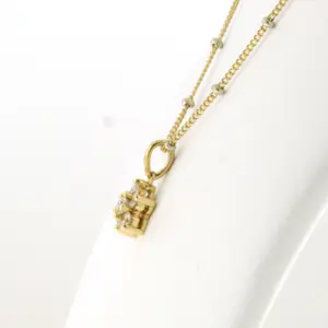 18k gouden collier en hanger met briljant geslepen diamant tot. 0.40ct kopen? Bied vanaf 625!