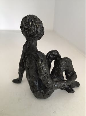 Astrid Veldhuyzen-Koppen - Sculptuur “ In gedachten “ kopen? Bied vanaf 40!
