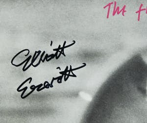 Elliott Erwitt - Gesigneerd op hoes van Fairground Attraction ‎– The First Of A Million Kisses kopen? Bied vanaf 1!