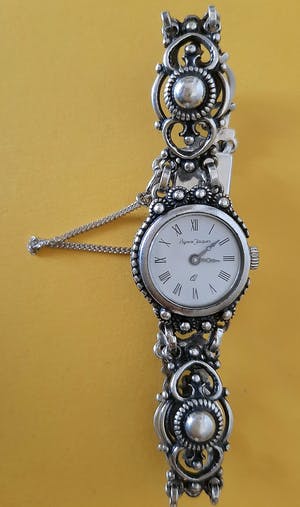 Niet of onleesbaar gesigneerd - Zilver 925 horloge Bijoux Jacques kopen? Bied vanaf 1!