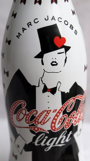 Marc Jacobs - Flesje van blik , Coca Cola – 2013 – Limited edition kopen? Bied vanaf 1!