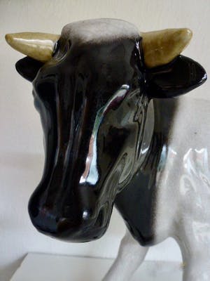 Niet of onleesbaar gesigneerd - Grote zwart bonte Koe, waarschijnlijk als reclamemateriaal in Slagerij? kopen? Bied vanaf 1!