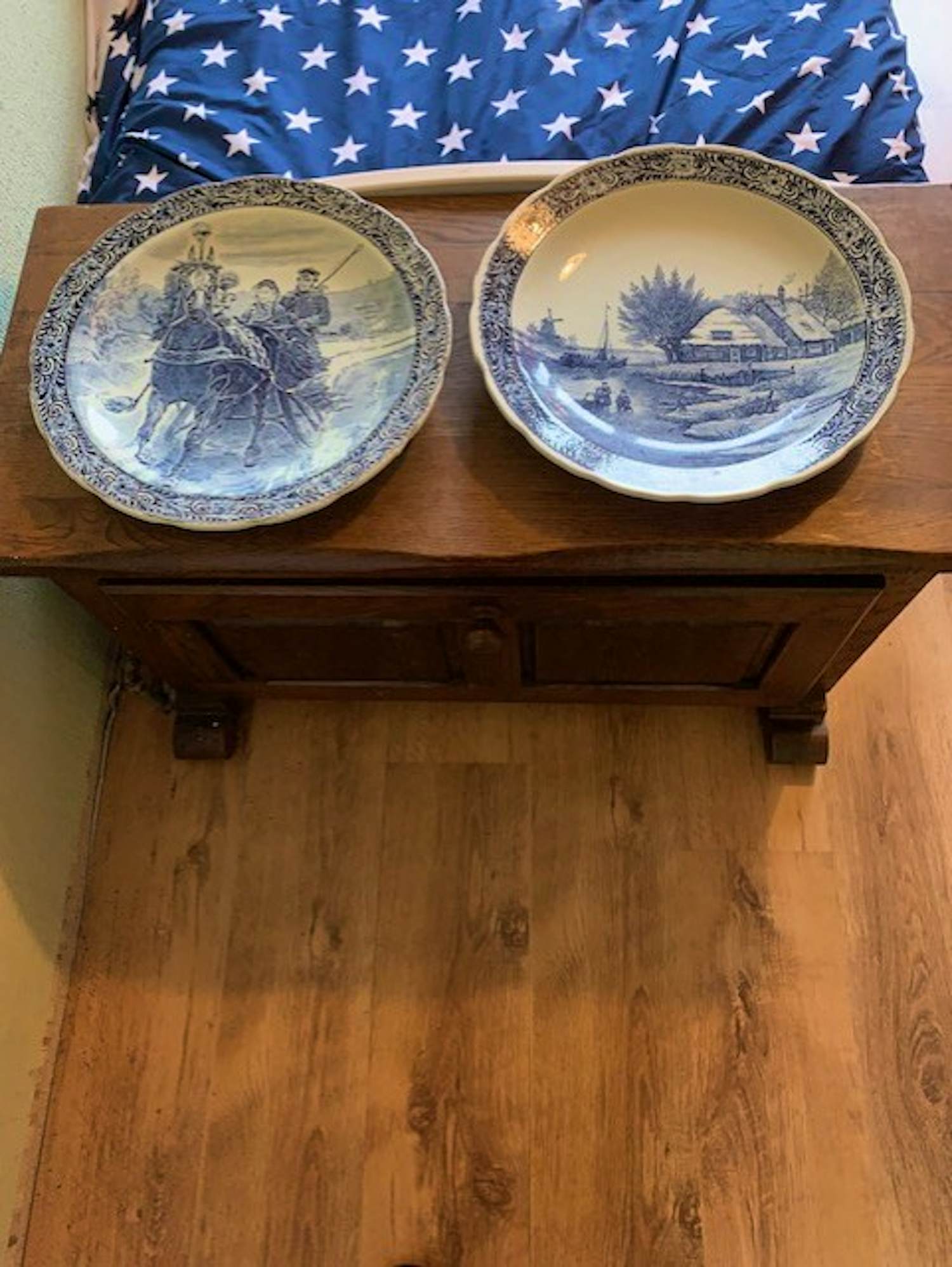 Royal Boch - 2 keramische Delfts blauwe wandborden kaufen? Bieten Sie von 40!
