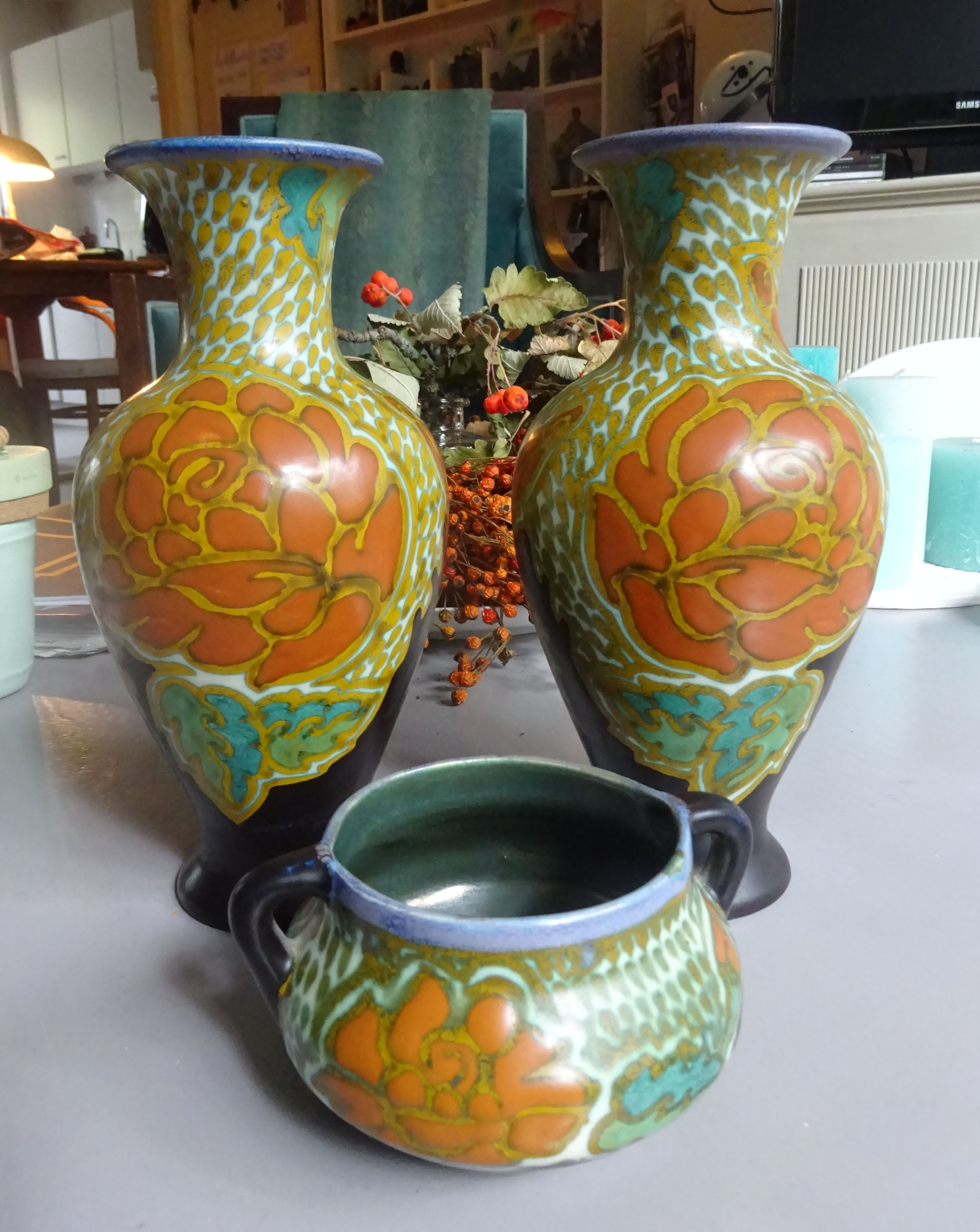 Plateelbakkerij Zuid-Holland - Plazuid- Zuid Holland Gouda Spiegelend plateel kaststel+kom kopen? Bied vanaf 75!