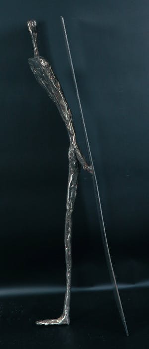 Willem Kind - Roestvrijstalen sculptuur, Figuur 'uit' (middel) kopen? Bied vanaf 200!