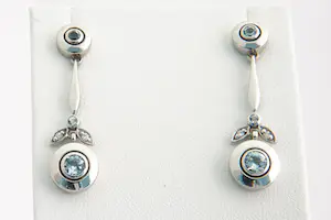 164- Chique PAAR 14 krt gouden Art Deco stijl dames oorstekers met diamant. kopen? Bied vanaf 220!