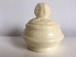 Niet of onleesbaar gesigneerd - Kristallen pot met deksel kopen? Bied vanaf 10!