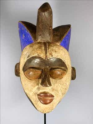 Yoruba - Old tribal used Yoruba mask -Nigeria verkocht voor € 45!