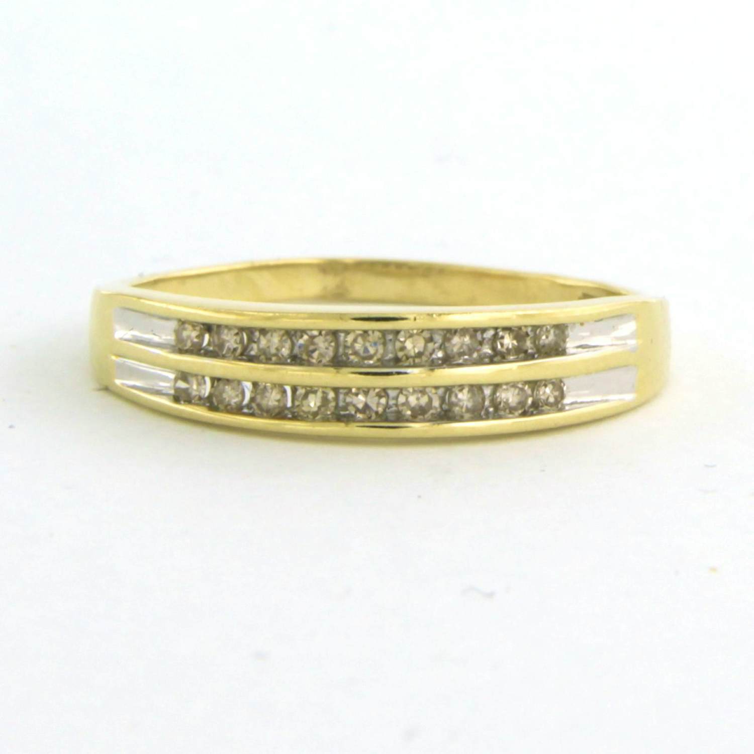 14k bicolour gouden ring bezet met briljant geslepen diamant 0.16 karaat kopen? Bied vanaf 190!