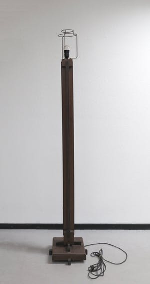 Curiosa - Art Deco houten staande lamp / lampenvoet kopen? Bied vanaf 50!