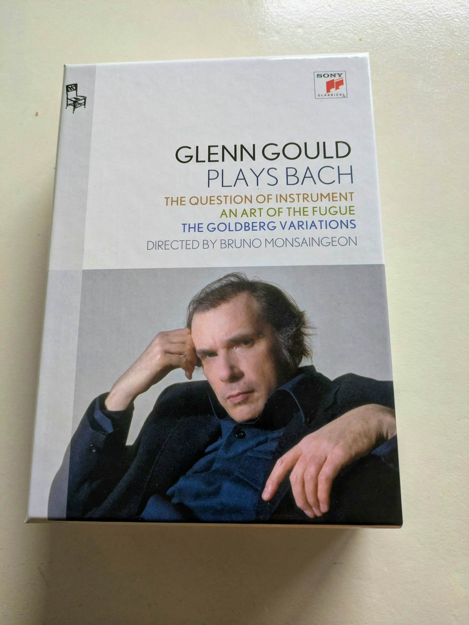 Glenn Gould - Plays Bach - 3 DVD box kopen? Bied vanaf 25!