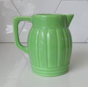 Niet of onleesbaar gesigneerd - Art deco licht groene aardewerken kan van Orchies model N3 kopen? Bied vanaf 1!