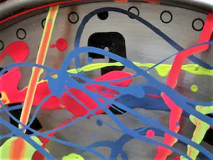 Aat Veldhoen - door Aat omstreeks 1990 beschilderde "PoP Art" Wandklok kopen? Bied vanaf 1!