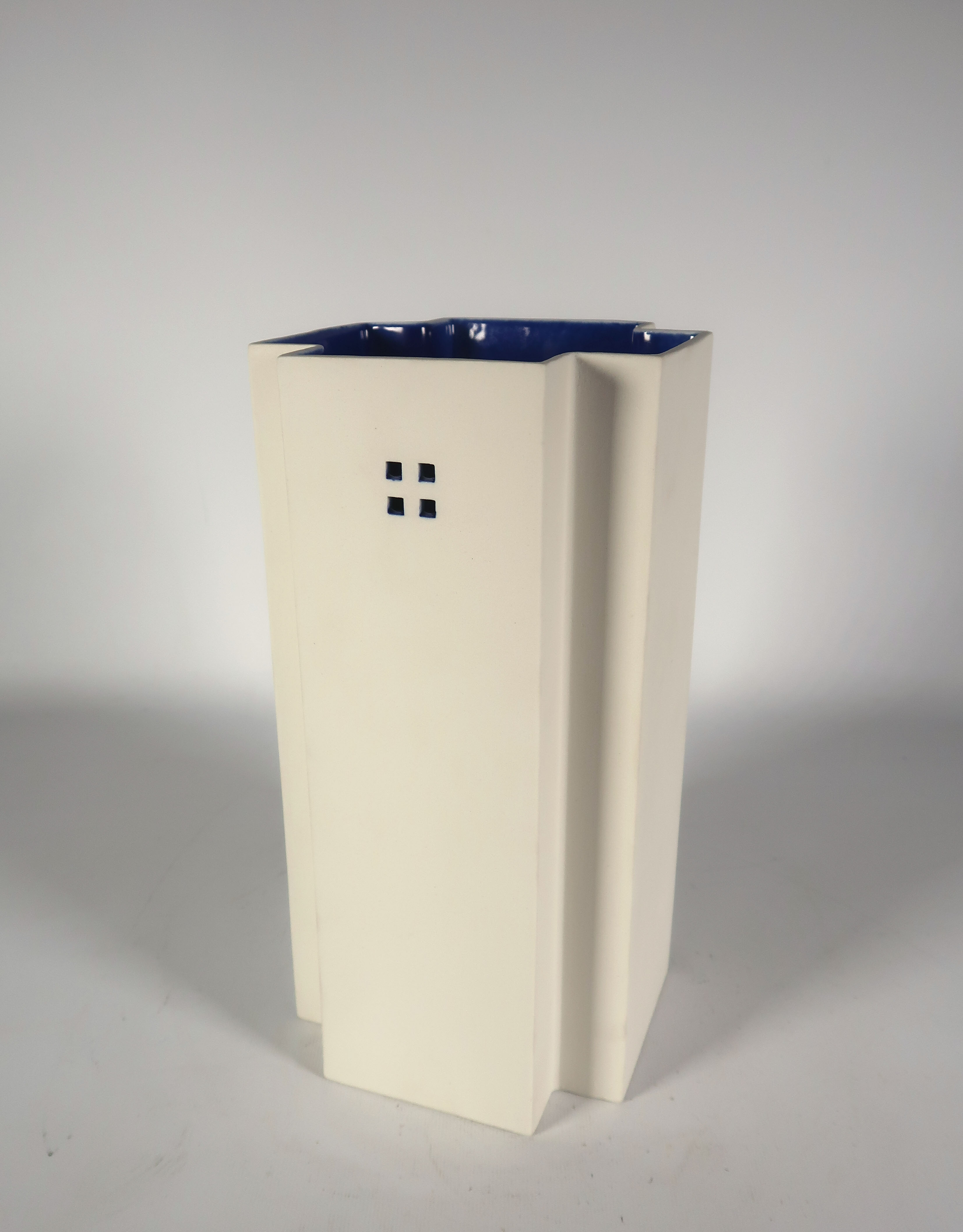 Frans Ottink - Porselein, Geometrische vaas verkocht voor € 40!