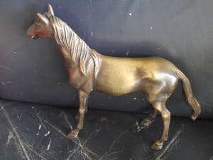 Niet of onleesbaar gesigneerd - paard kopen? Bied vanaf 10!