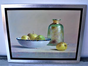 Hans Habraken - Stilleven oude fles en emaillen schaal appels kopen? Bied vanaf 450!