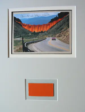Christo - Project " Valley Curtain " 1970/72 - inc. original stofmonster - handgesigneerd kopen? Bied vanaf 139!