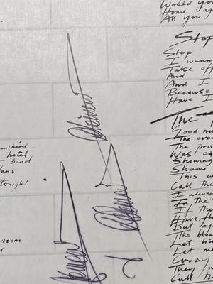 Niet of onleesbaar gesigneerd - LP Pink floyd - The Wall - Gesigneerd kopen? Bied vanaf 1!