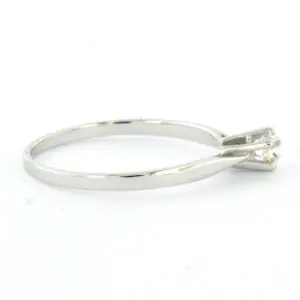 Acheter18k wit gouden solitair ring met bolsjewiek geslepen diamant 0.22ct - rm 17? Enchérissez de 190!