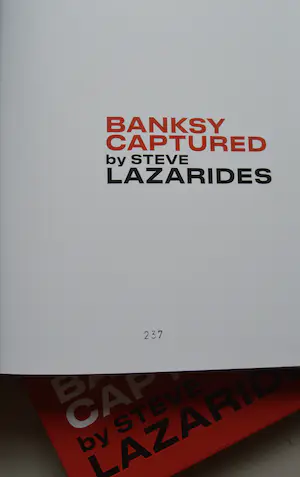 Banksy - Banksy captured. [Friends and Family] Limited edition of 500! kopen? Bied vanaf 1!
