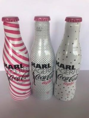 Karl Lagerfeld - 3 Flesjes van blik , Coca Cola – 2011 – Limited edition kopen? Bied vanaf 1!