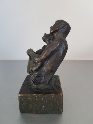 Astrid Veldhuyzen-Koppen - Beeld / Sculptuur " Omarming " kopen? Bied vanaf 60!