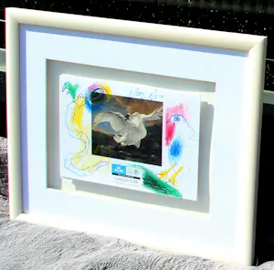 Corneille - Ingelijste gemengde techniek: KLM official Airline of EURO 2000 (nette lijst) kopen? Bied vanaf 895!