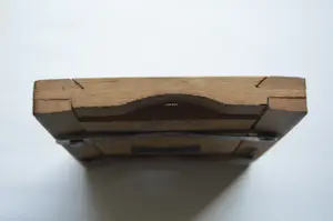 Niet of onleesbaar gesigneerd - Kunst box. kopen? Bied vanaf 1!