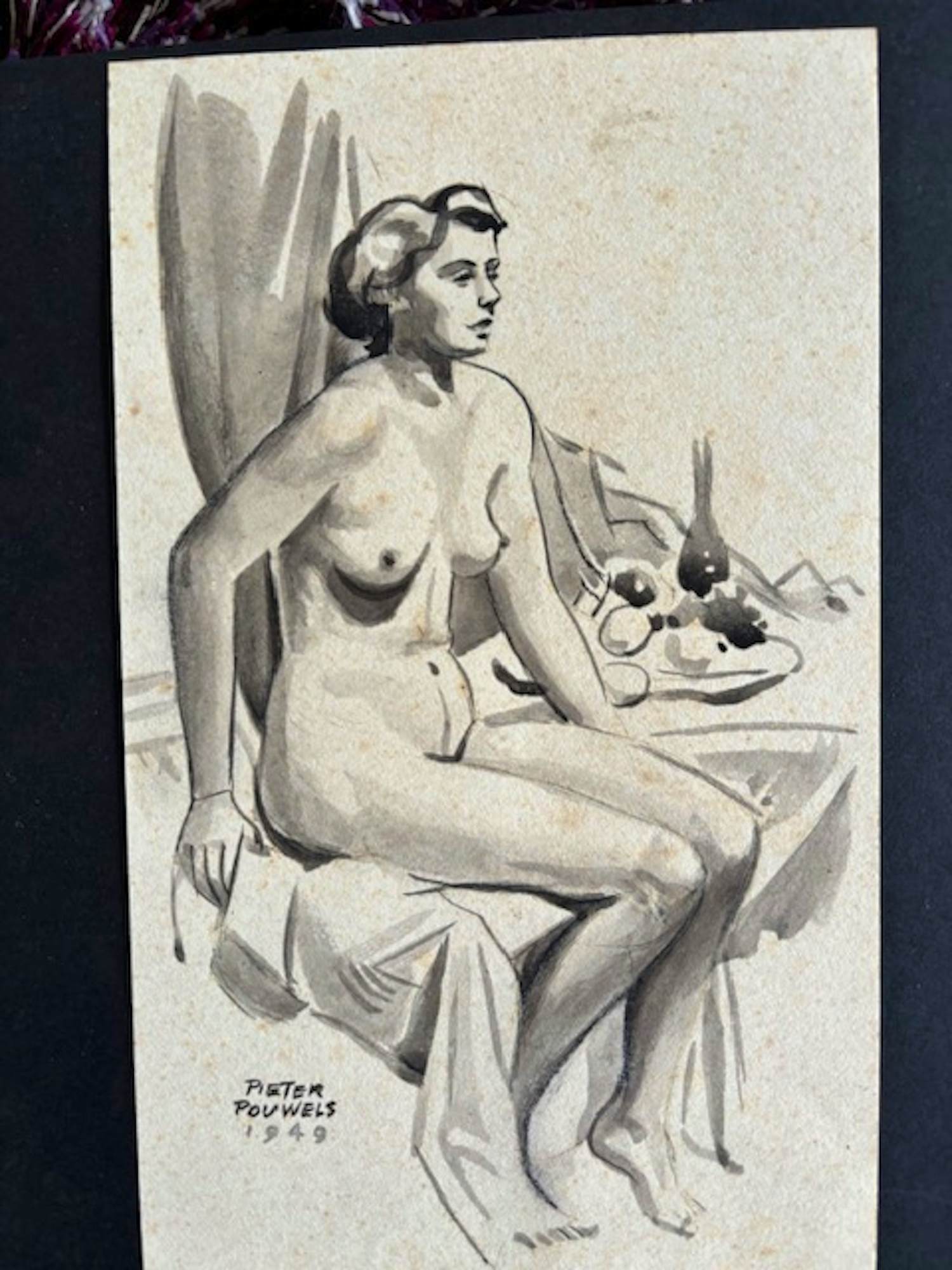 Pieter Pouwels - op stoel zittende naakte vrouw bij schaal met fruit. kopen? Bied vanaf 45!