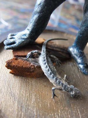 Loes van der Holst - 'Everyone needs a pet' kopen? Bied vanaf 30!