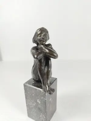 Niet of onleesbaar gesigneerd - A beautiful bronze statue of Dreamer kopen? Bied vanaf 1!