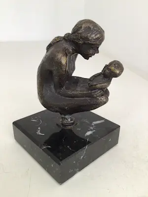 Corry Ammerlaan - Sculptuur “ MOEDER EN KIND “ kopen? Bied vanaf 1!