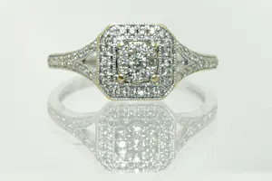 Acheter40 - 14 karaats witgouden Diamond Point ring met 0.26 crt briljant? Enchérissez de 320!