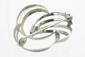 4- Chique 14Krt wit- gouden Broche / Speld - met diamant (achtkantje) kopen? Bied vanaf 190!