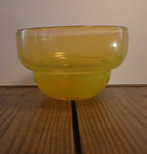 Gunnar Cyren - Gele glazen schaal kopen? Bied vanaf 25!