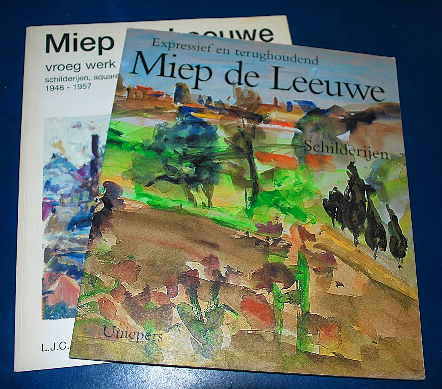 Miep de Leeuwe - 2 boekwerken, 1x gesigneerd in 2002 kopen? Bied vanaf 50!