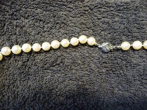 parelketting met 14krt witgoud slotje (60 cm) kopen? Bied vanaf 65!