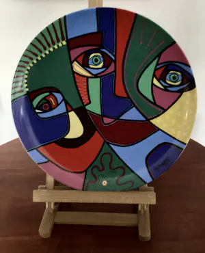 Plateelbakkerij Schoonhoven - Marianne Naerebout. “Happy Spirit” kopen? Bied vanaf 100!