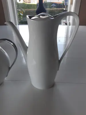 Andries Dirk Copier - Koffie- en theeservies Larissa ontworpen door Copier uitgegeven door Eschenbach kopen? Bied vanaf 100!