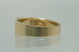 43- Vintage seventies 9Krt gouden unisex ring met geometrische afwerking kopen? Bied vanaf 75!